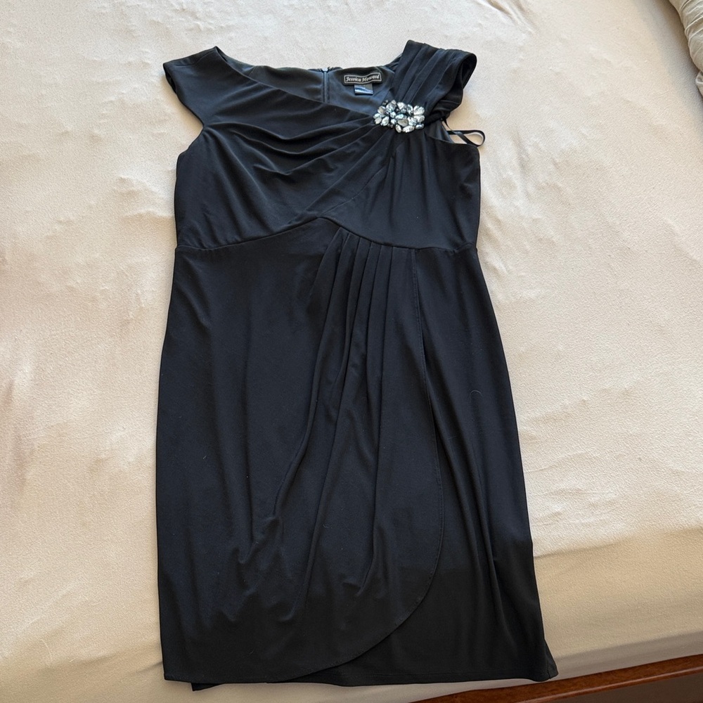 Jessica Howard Black One-Shoulder Cocktail Dress with Jeweled Accent